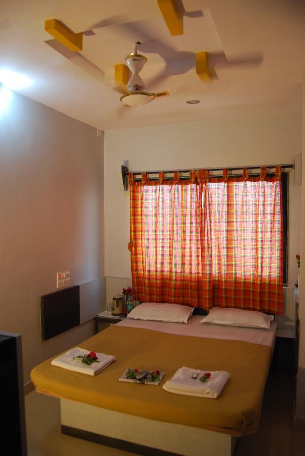 Hotel Utsav Shirdi Exterior foto