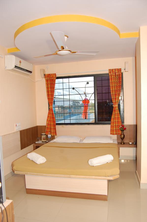 Hotel Utsav Shirdi Exterior foto